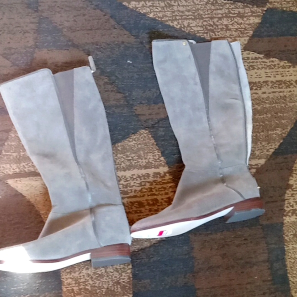 SUEDE BOOTS